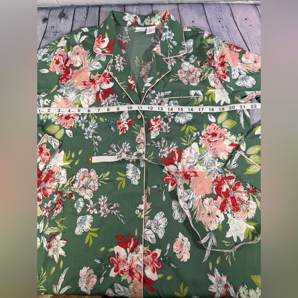 Cupcakes & Cashmere Red Green Tropical Holiday Comfy Floral Pajama Nightshirt L - Picture 8 of 10